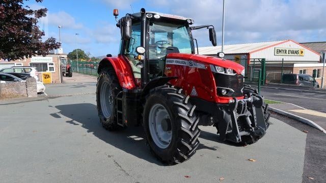 MF 6715 S_tr